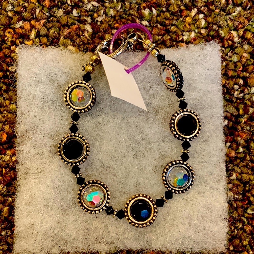 Costume jewelry - never worn
